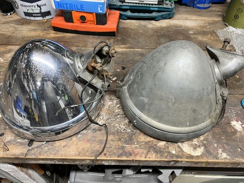 Pair lucas p100l head - head, lamps